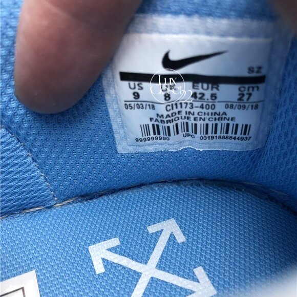 Nike x Off-White Air Force 1 Low 'MCA a size 12 Men - Picture 5 of 6